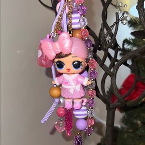 #10 L.O.L. Surprise! Keycharm